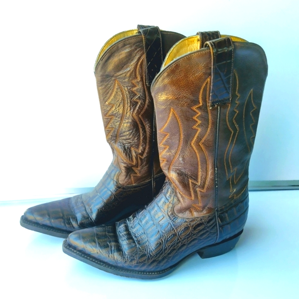 Brown croc cowboy boots women size 6